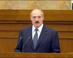 Александр Лукашенко пообещал «посмотреть, что там за преподаватели в государственных вузах»